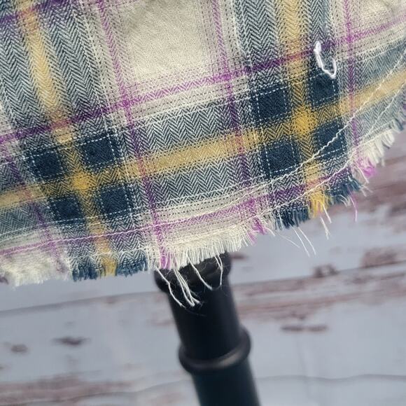 NSF Plaid Flannel Popover Shirt 1/2 button Raw Hem Size Small - Picture 7 of 9